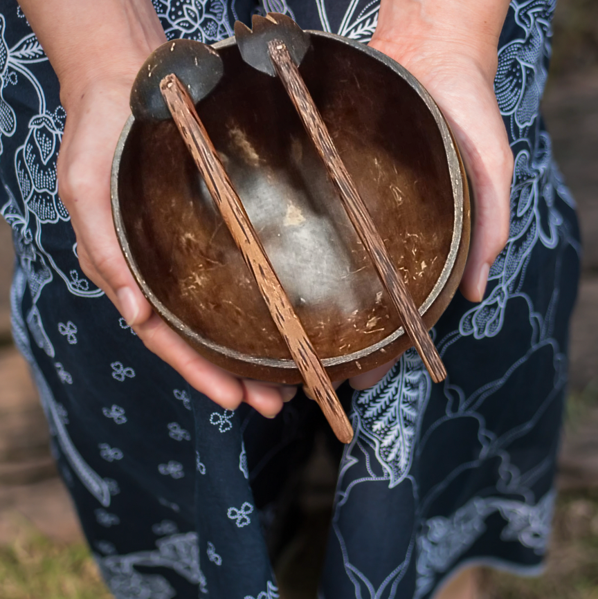 FOREST MOSAIC - JUMBO SIZE COCONUT BOWL WITH 1 SPOON & 1 FORK (900ml)